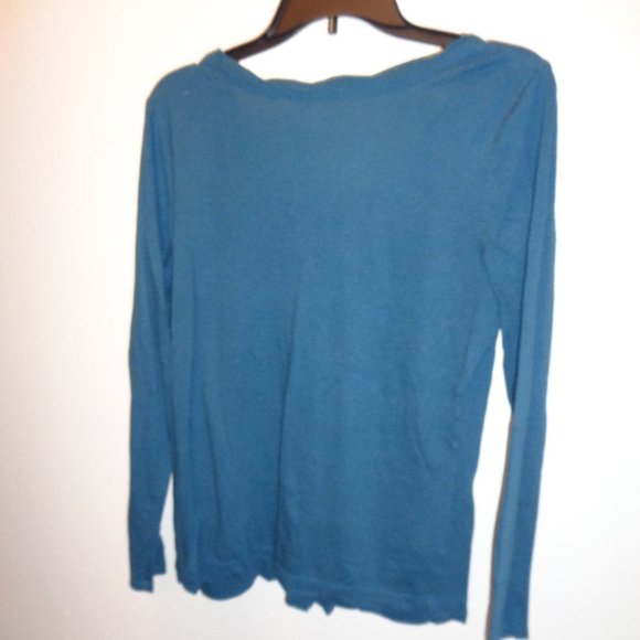 ELLE Pleated Front Long Sleeve Top Size Large - Picture 9 of 9